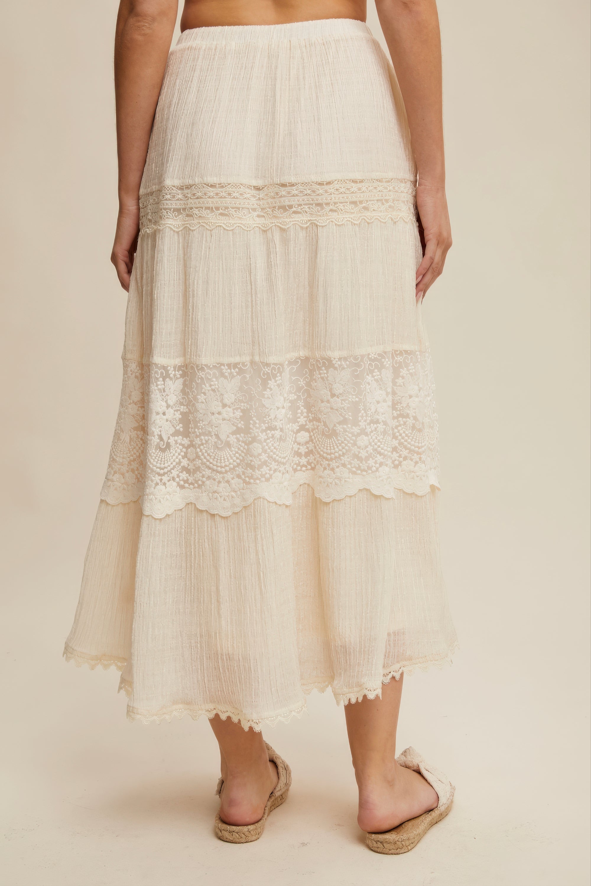 Tiered Lace Maxi Skirt – Cream